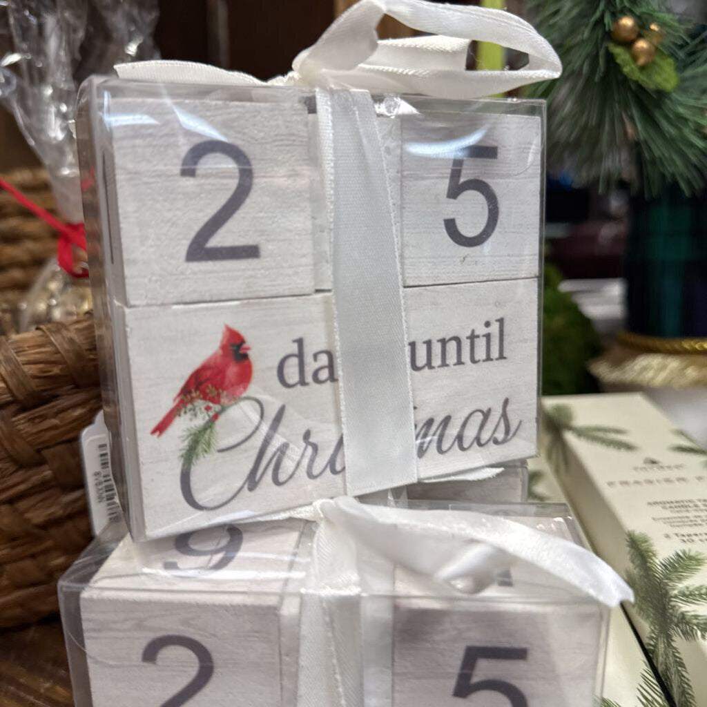 Christmas Cardinal Countdown Calender